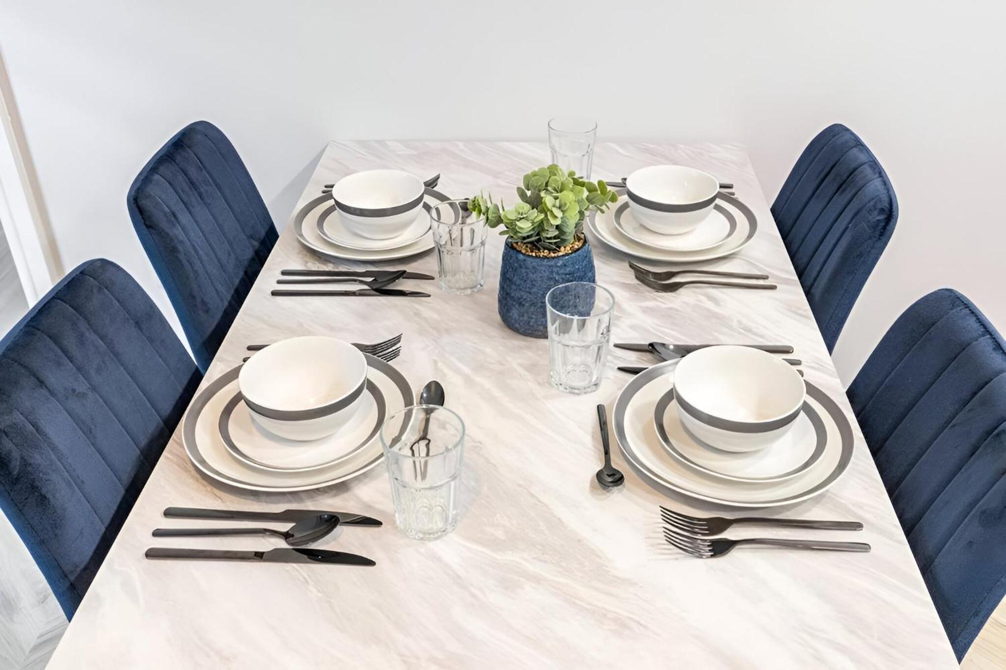 Sophistication Chic 3-br For Modern Living * London